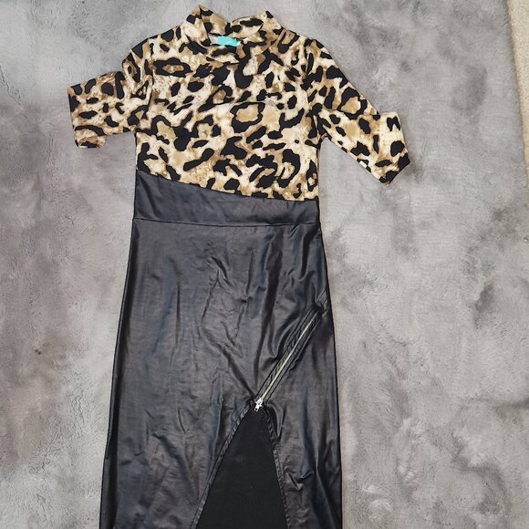 NWT Leopard Print Faux Leather Asymmetrical Dress Size M - Picture 6 of 9